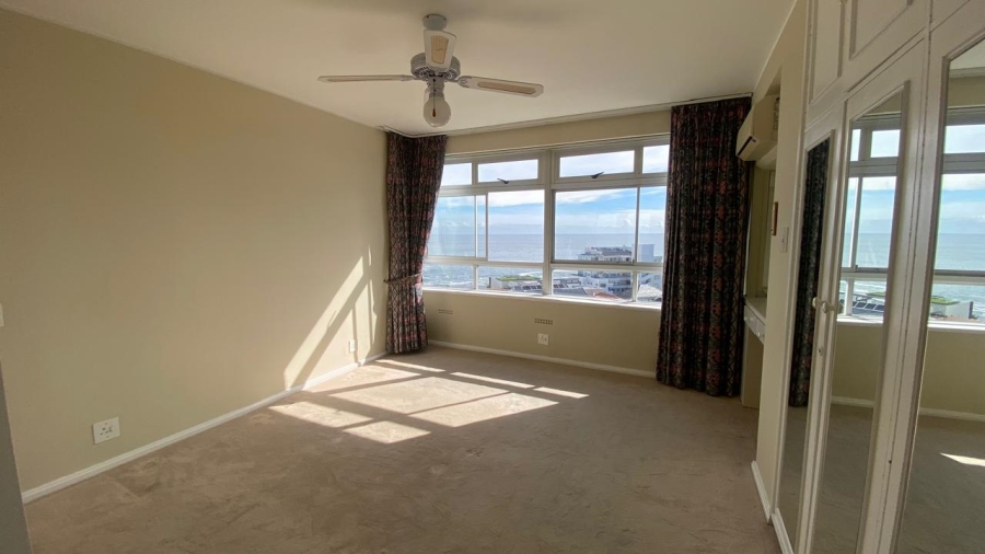 To Let 3 Bedroom Property for Rent in Bantry Bay Western Cape